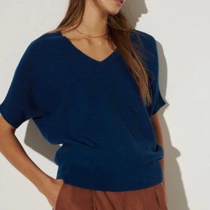 COPY - The Essential V Pullover in Atlantic (S/M)